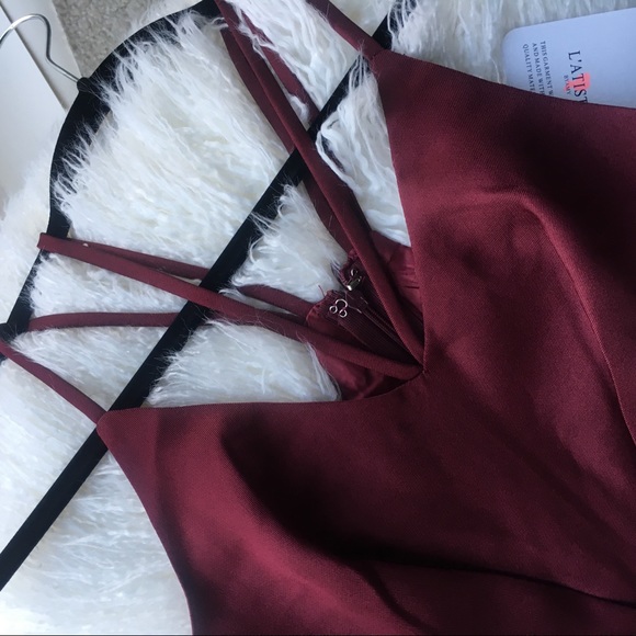 NWT L’atiste Merlot Strappy V-Neck Ruffle Romper - Picture 4 of 6